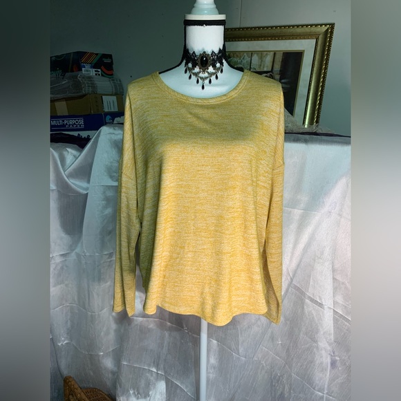 Time and Tru Mustard Yellow Sweater - Picture 4 of 8
